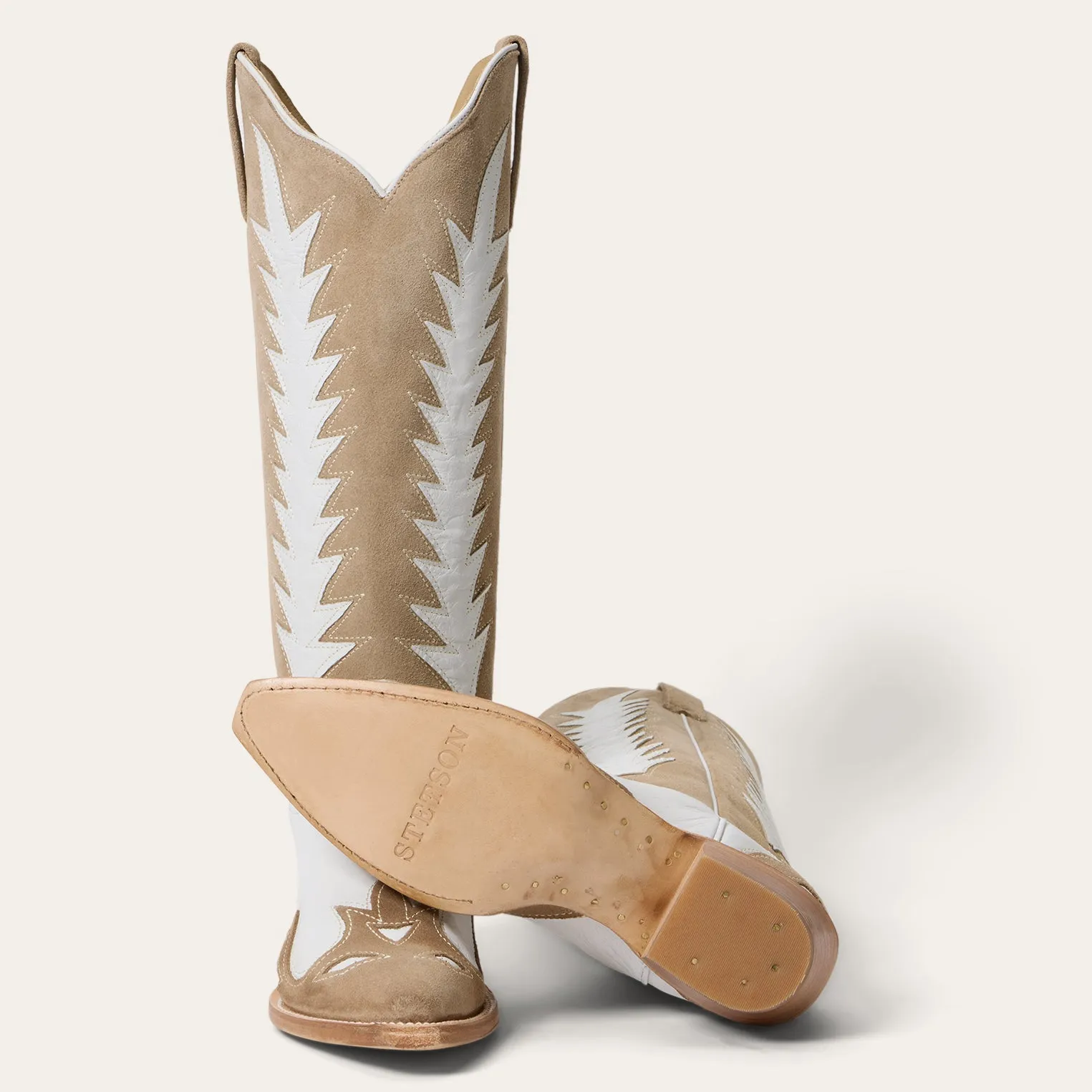 Beth Boots
