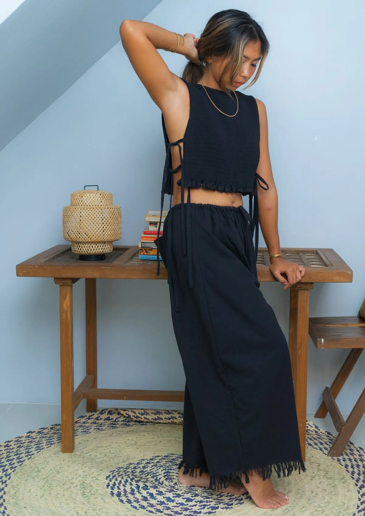 helen bib - black