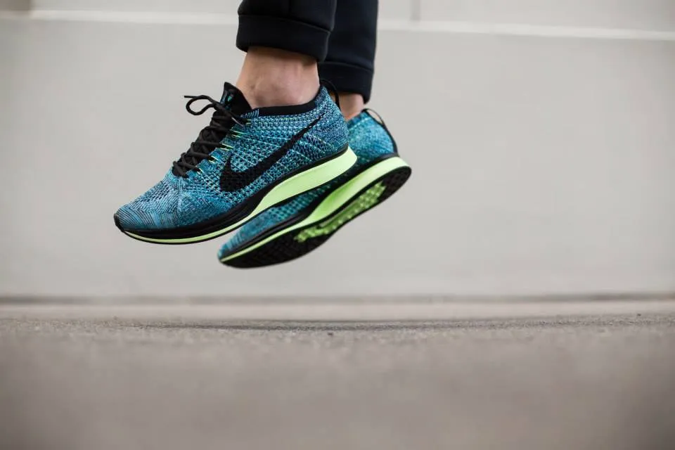 Nike Flyknit Racer Blue Lagoon - Black